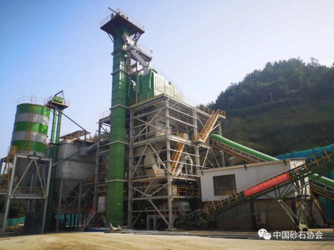 岚致科技助力湖南湘乡智能环保精品制砂站投产运行